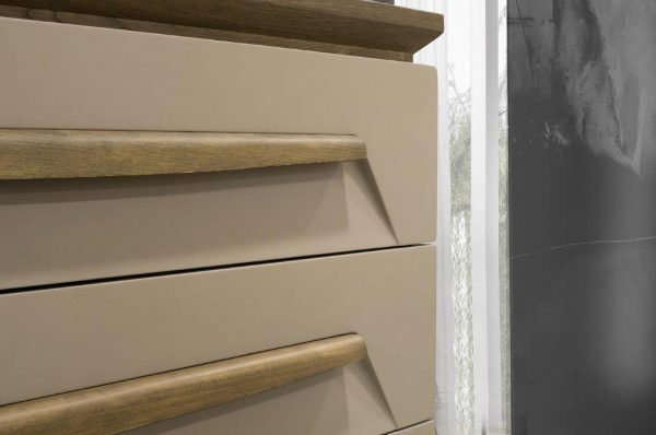 Diverso-8880-low-f22f5bb1