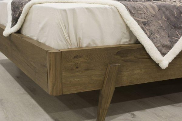 Diverso-8882-low-7548fad8